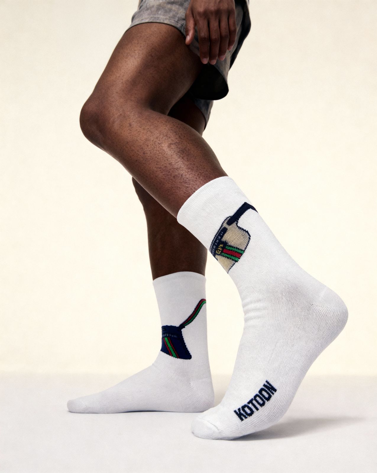 Socken von Kotoon “Abhängen”